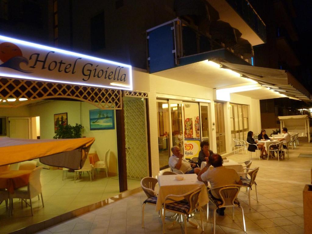 Hotel Gioiella Rimini Exterior photo